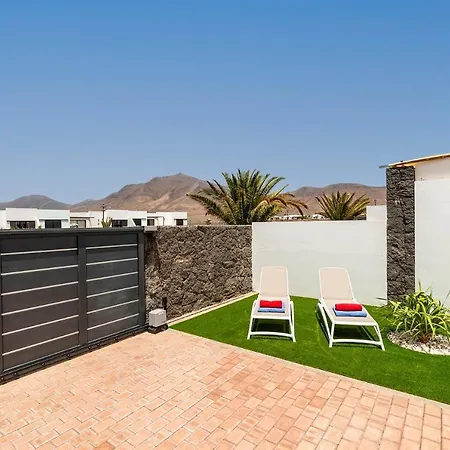 Omura By Playa Blanca (Lanzarote)